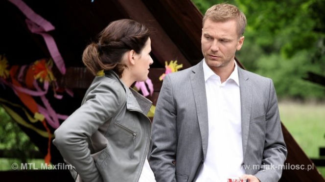 M jak miłość odc. 1075. Sonia (Marta Król), Andrzej (Krystian Wieczorek)