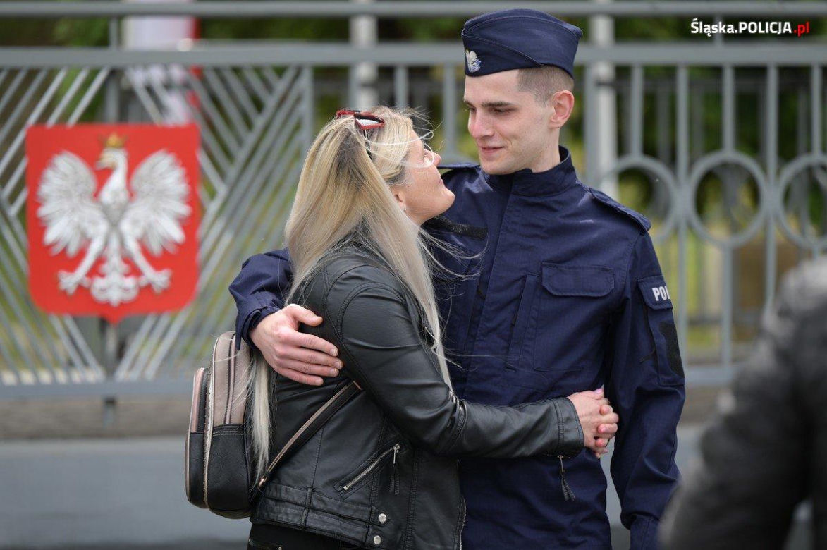 Uroczyste ślubowanie 69 nowych policjantów  w Oddziale Prewencji Policji w Katowicach