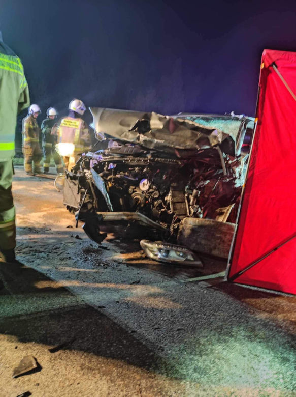 10-letnia dziewczynka nie żyje. Wiele osób rannych. Koszmar na drodze pod Żyrardowem
