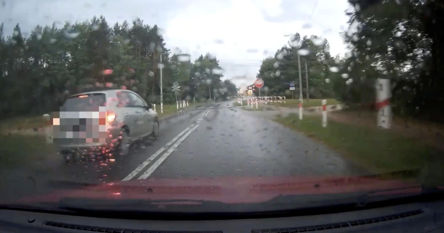 Szaleńcza jazda 18-latka. Złapaliśmy się za głowę, jak zobaczyliśmy to, co zrobił. Mamy film!