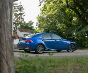 Lexus IS300h F SPORT