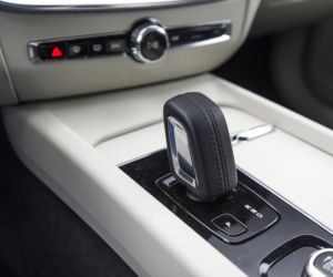 Volvo V60 Momentum Pro B4 FWD AT8