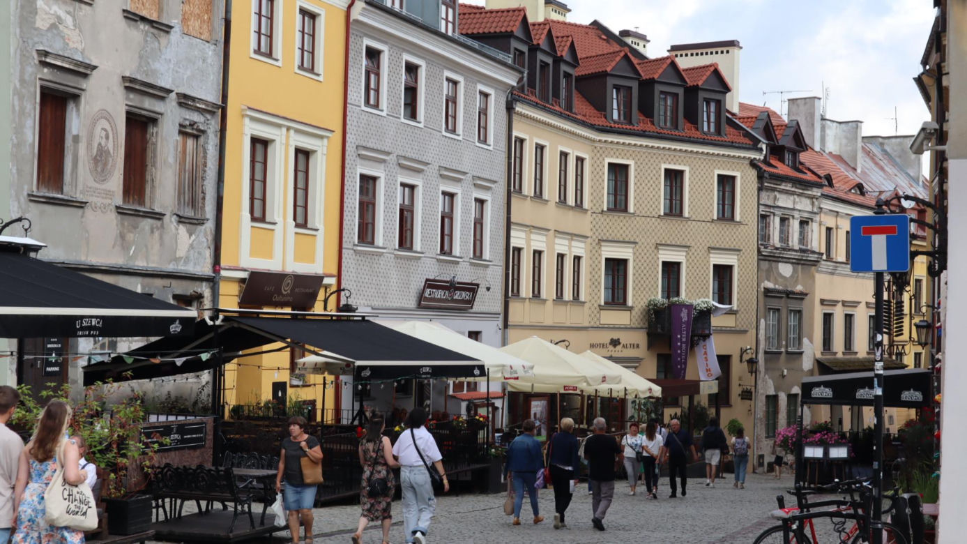 Piękny dzień nad Zalewem Zemborzyckim. Tak lublinianie łapali ostatnie promienie słońca 