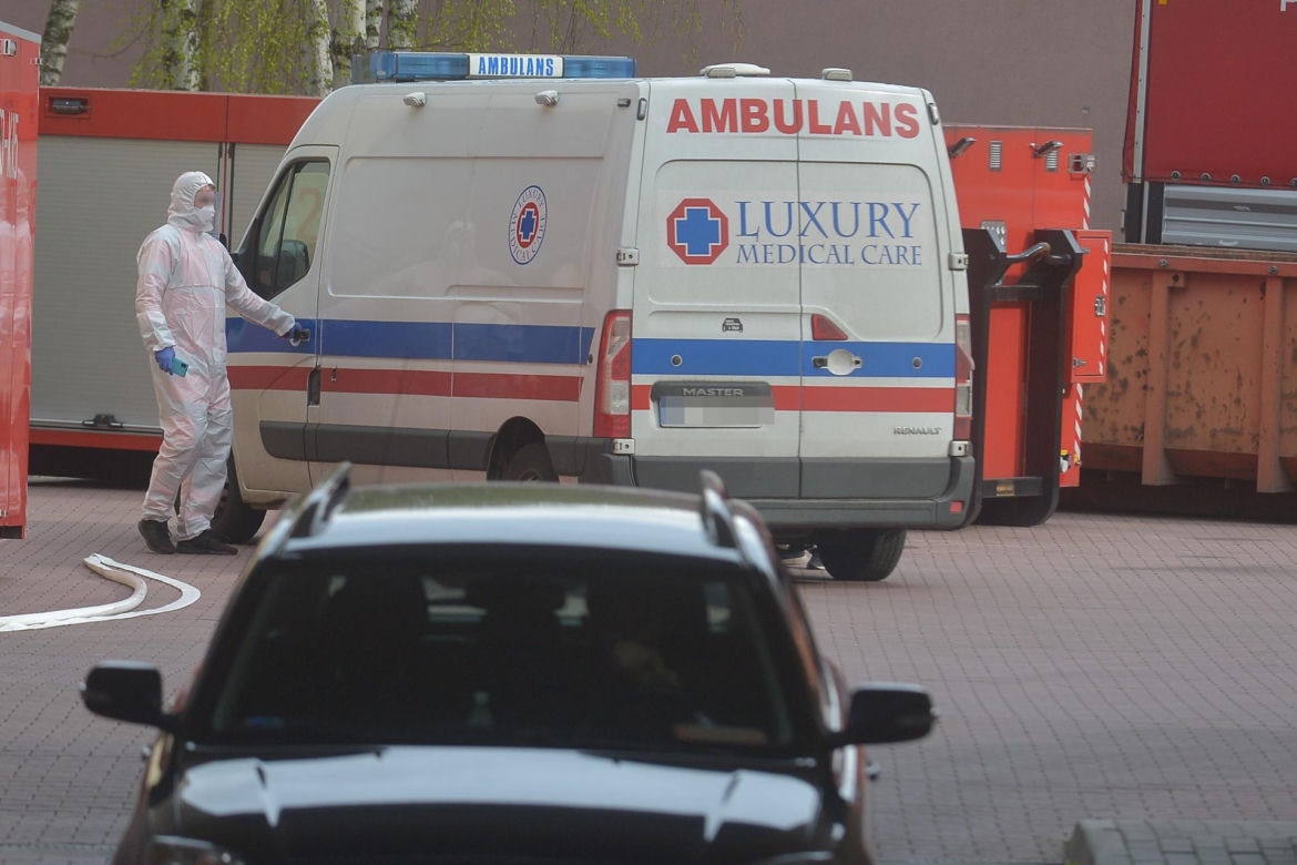 Strażacy uwięzieni na kwarantannie