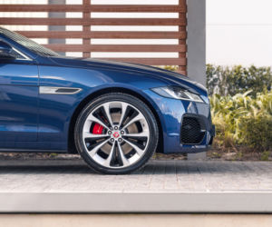 Nowy Jaguar XF (2021)