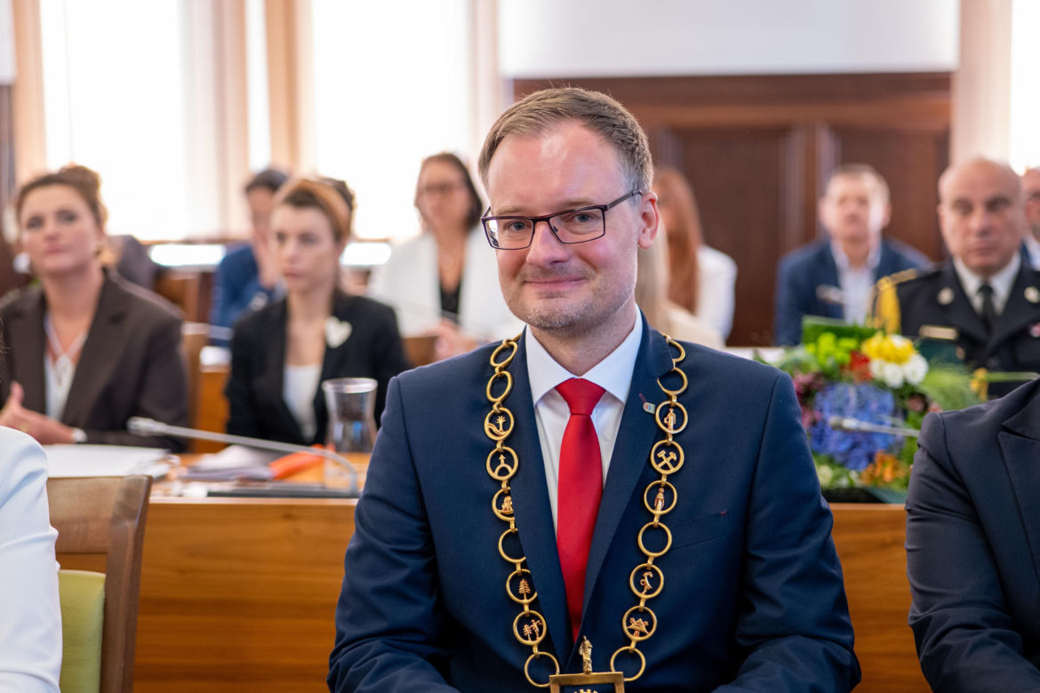 Zaprzysiężenie nowego prezydenta Zabrza. Kamil Żbikowski złożył ślubowanie i zwrócił się do mieszkańców