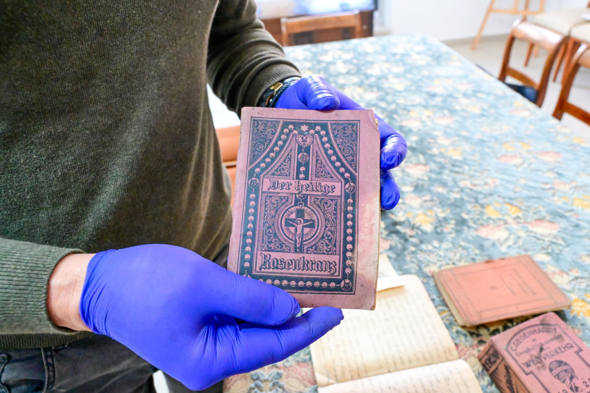 Szkolne pamiątki sprzed ponad 100 lat trafiły do Muzeum Historii Ziemi Kamieńskiej