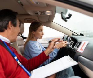 Liczba egzaminów na prawo jazdy, zdawalność i trudności kierowców. Podsumowanie WORD-u w Kielcach! [WYWIAD]