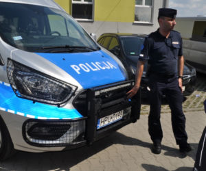 Takiego radiowozu nie ma nigdzie indziej! Wielkopolska policja testuje PROTOTYP!