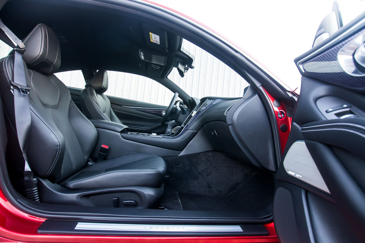 Infiniti Q60 3.0 V6 TwinTurbo AT AWD Sport Tech