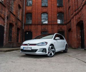 Volkswagen Golf 2.0 TSI GTI Performance 245 KM