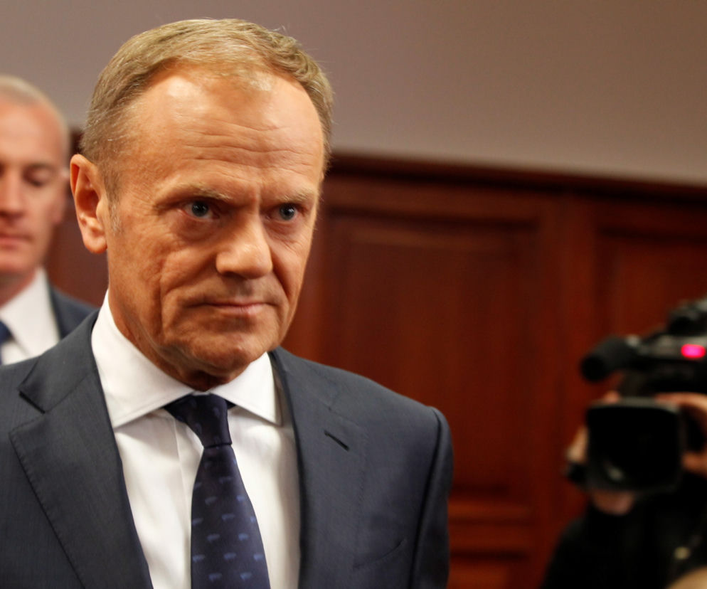 Tusk wyzwał Kaczyńskiegop na pojedynak, bo przegrywa z Dudą
