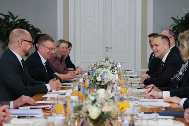 Prezydent Karol Nawrocki z wizytą na Łotwie. Główne tematy to bezpieczeństwo i sytuacja na Bałtyku