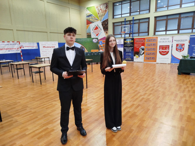 Już po raz ósmy w Siedlcach rywalizowali młodzi kelnerzy z całej Polski