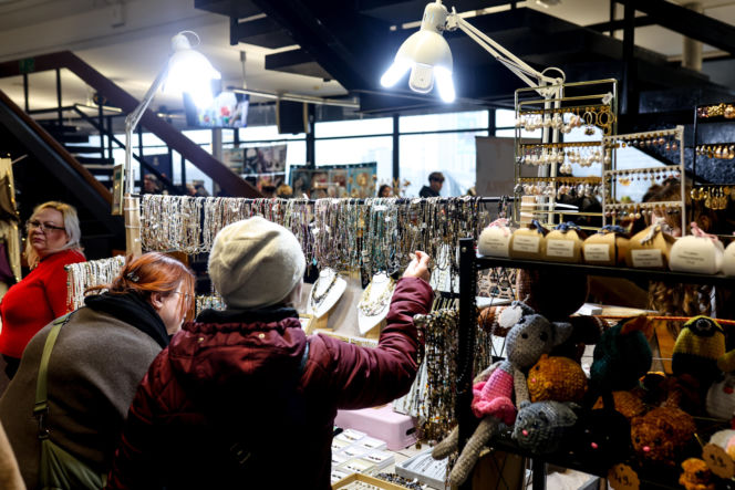 Giełda minerałów w Spodku przyciągnęła tłumy! GeoExpo ekspozycję wspaniałych cudeniek