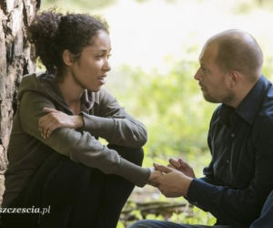 Barwy szczęścia odc. 1224. Daniel (Dawid Kartaszewicz), Sara (Dominika Kimaty)