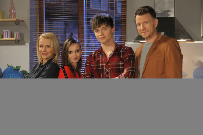 Pierwsza miłość. Melka (Ewa Jakubowicz), Krystian (Patryk Pniewski), Marysia (Aneta Zając), Michał (Wojciech Błach)