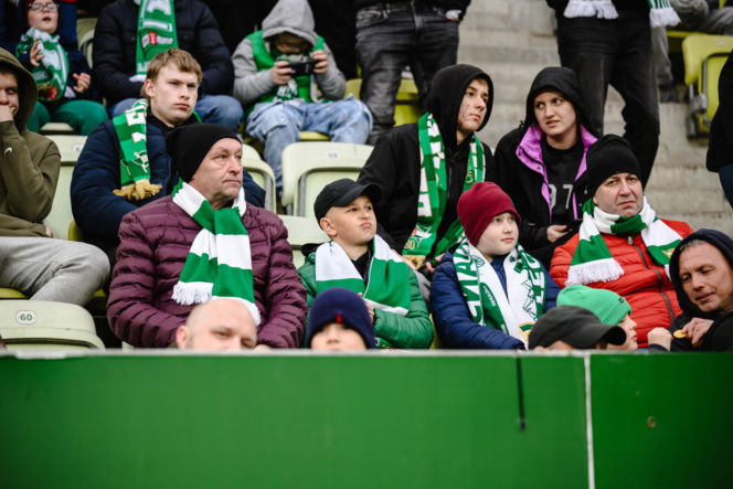 Lechia Gdańsk - Raków Częstochowa; Zdjęcia kibiców z meczu 30. kolejki PKO BP Ekstraklasy