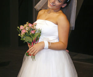 ANNA MUCHA