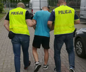 Zlikwidowali dziuplę samochodową. Dwa luksusowe auta były skradzione pod Olsztynem [WIDEO]