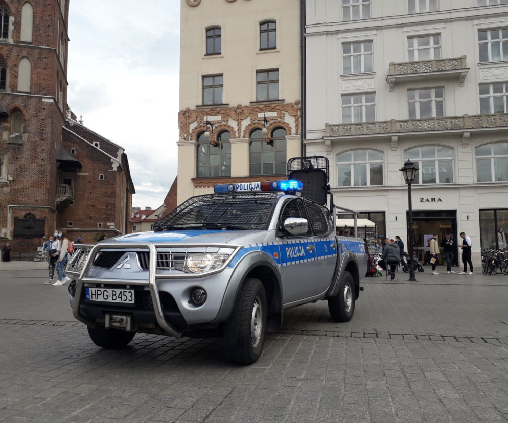 Warmińsko-mazurskie: Poszukiwany wpadł przez... brak maseczki