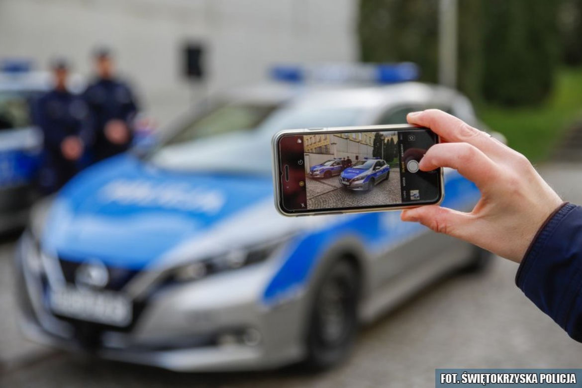 Kielecka policja odebrała 4 elektryczne radiowozy