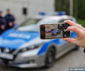 Kielecka policja odebrała 4 elektryczne radiowozy