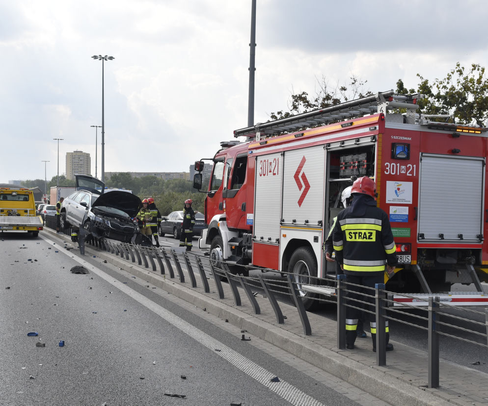 Wypadek Na S8, wjechał na barierki