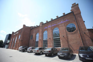 Trzech artystów, jedno doświadczenie. Nowa wystawa w radomskiej „Elektrowni”