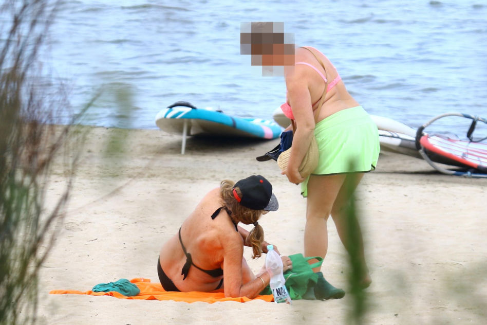Agnieszka Fitkau-Perepeczko na plaży w Sopocie