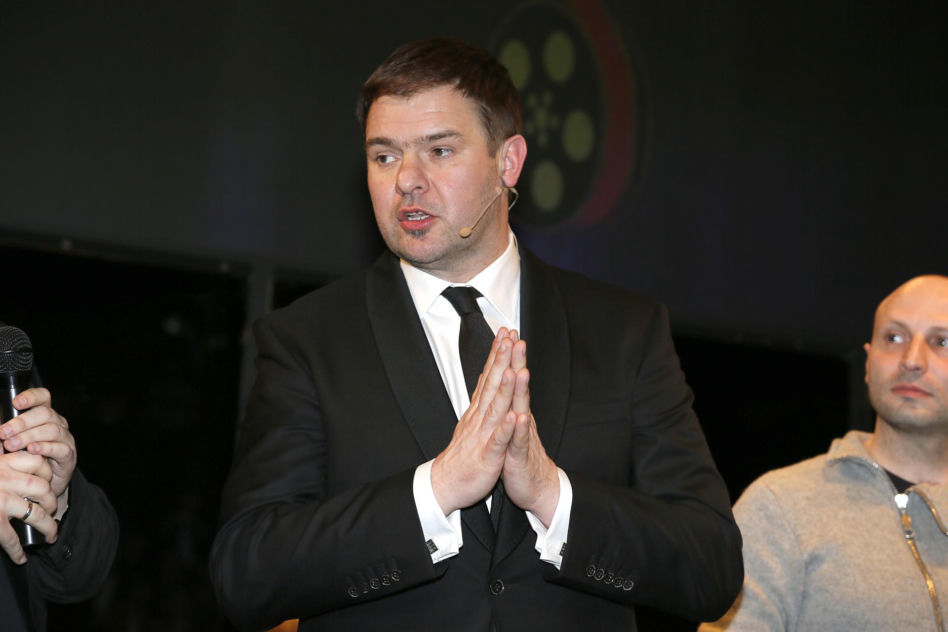 Tomasz Karolak na archiwalnych zdjęciach. Tak wyglądał na początku kariery