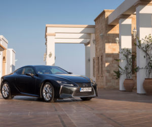 Lexus LC500 5.0 V8 477 KM Carbon