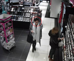 Kobieta poszukiwana w związku z kradzieżą w drogerii w Gdyni