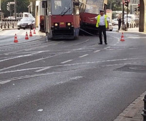 Zderzenie dwóch tramwajów w centrum Bydgoszczy! [ZDJĘCIA]