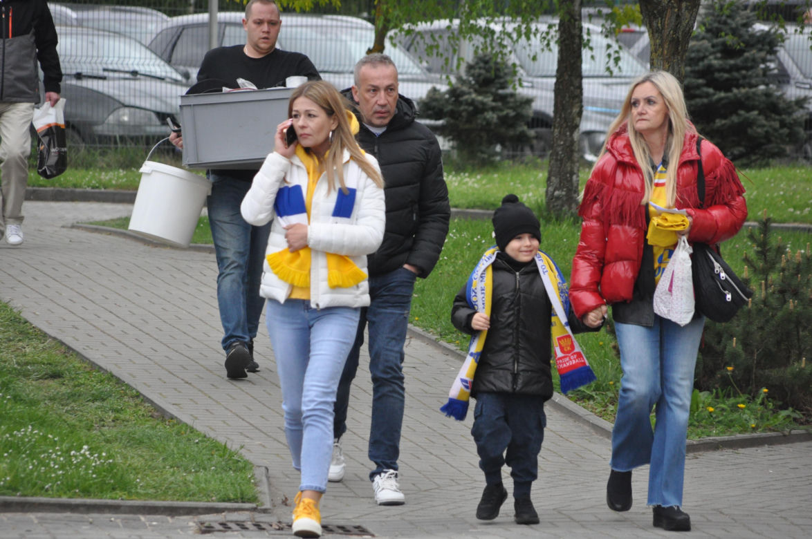 Kibice Industrii Kielce przed meczem z SC Magdeburg