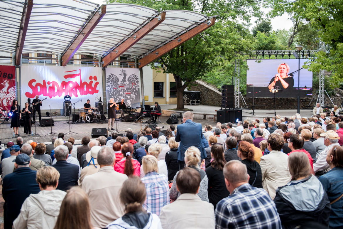 Festiwal Pieśni Niepokornej