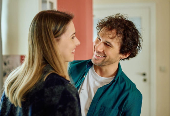 "Na Wspólnej", odcinek 4183: Eliza postanawia definitywnie zakończyć relację z Bartkiem. Wichrowski nie potrafi zaakceptować jej decyzji