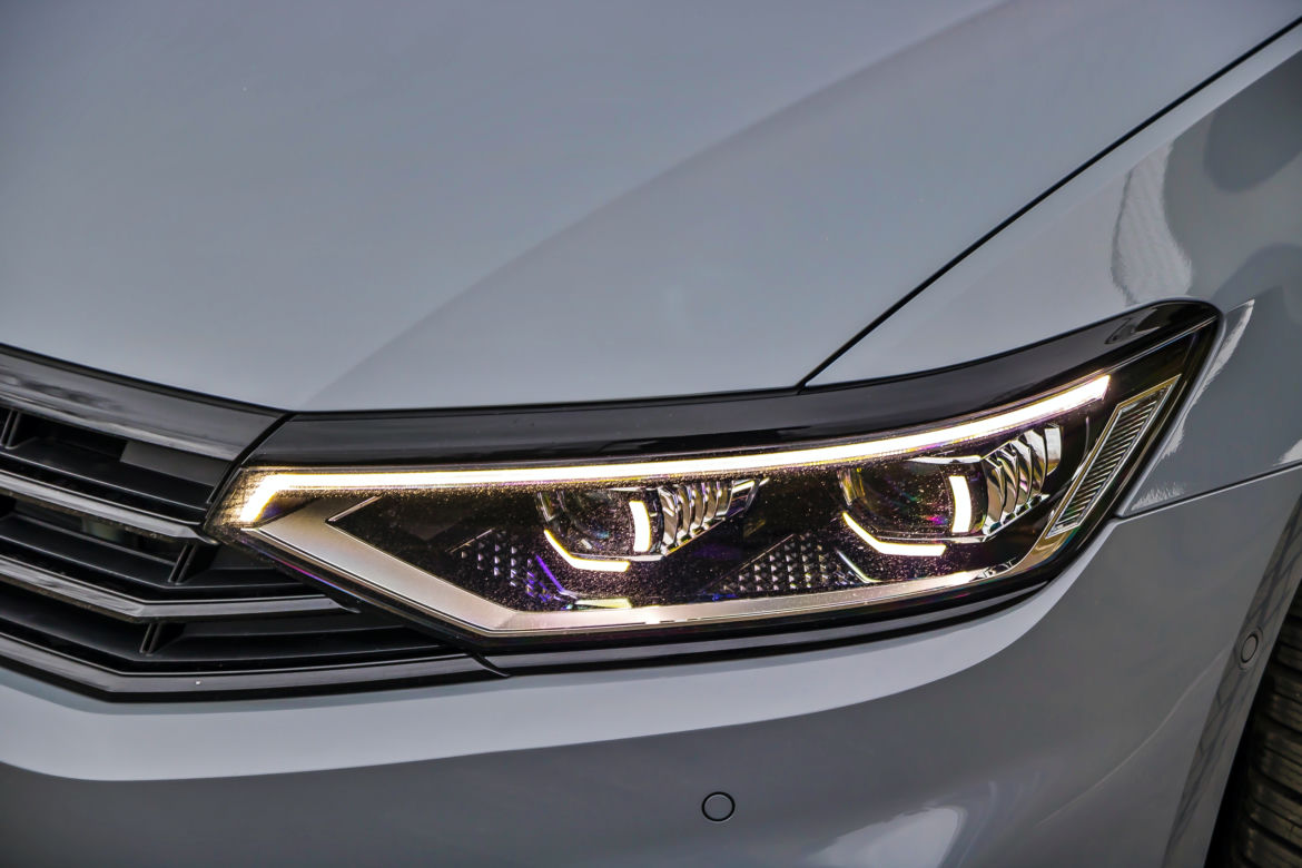 Volkswagen Passat Variant R-Line Edition 2.0 TDI 240 KM DSG7 4MOTION