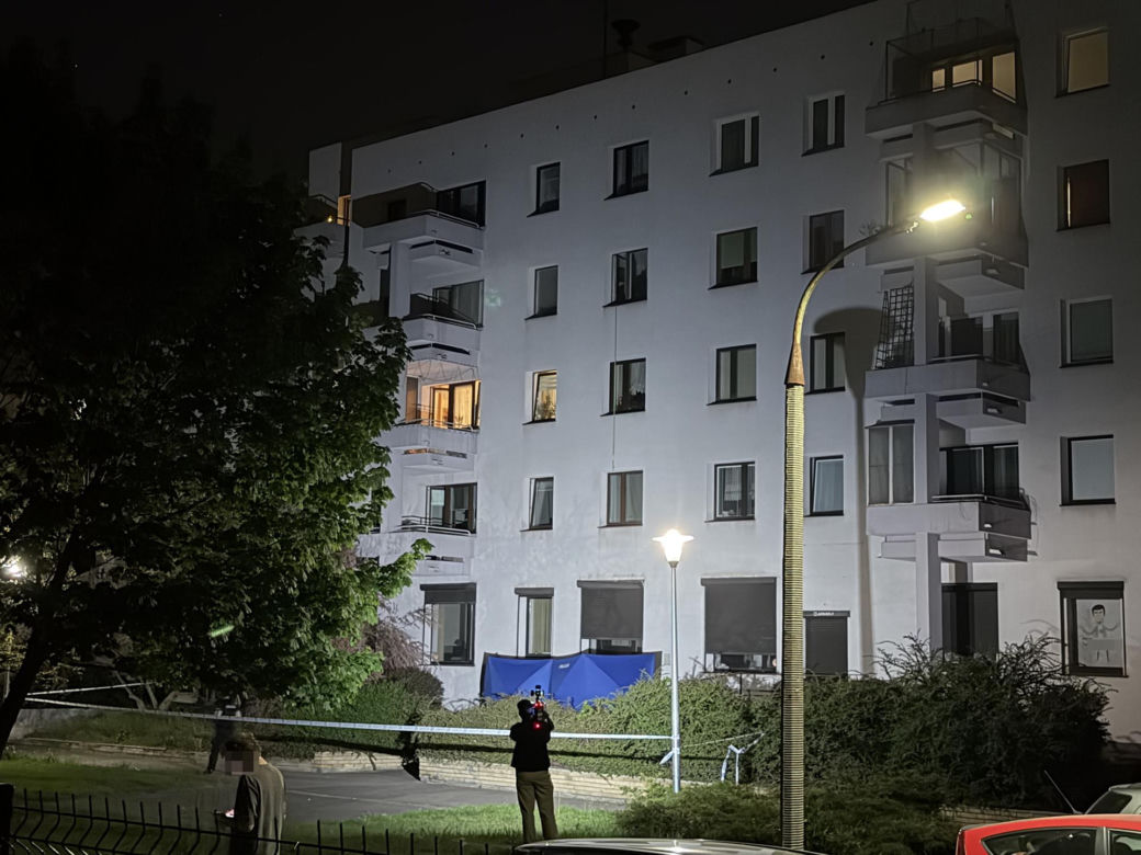 Szok na Żoliborzu! Mężczyzna runął z trzeciego piętra, w mieszkaniu drugie ciało