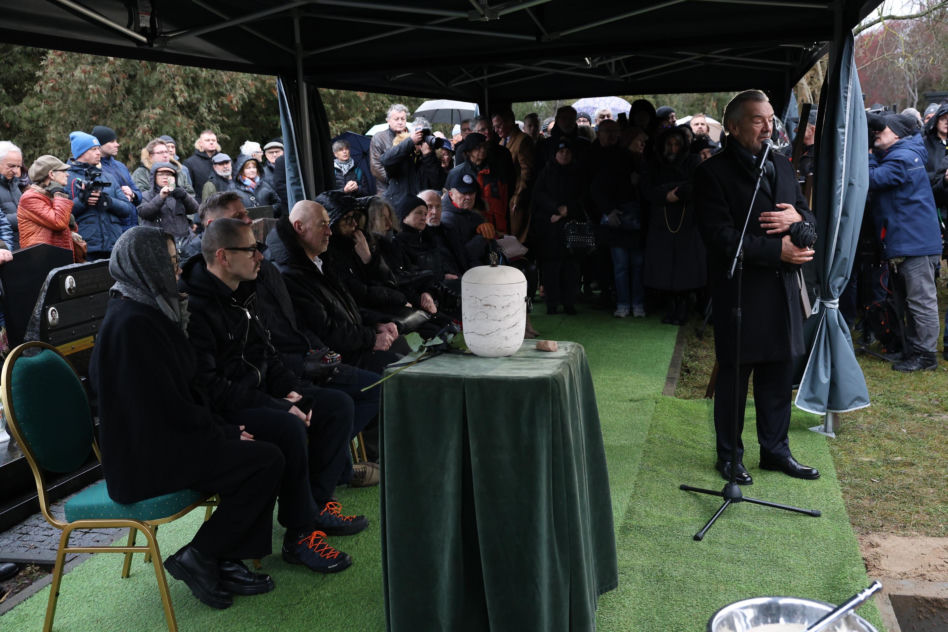 Ostatnia książka Katarzyny Stoparczyk. Zdążyła ją zamknąć na 2 tygodnie przed śmiercią. Historia Stanisława Tyma łamie serce