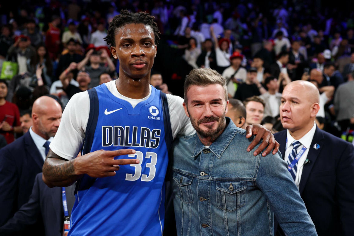 David Beckham na meczu koszykówki w Chinach