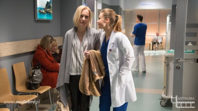Na dobre i na złe odc. 597. mama Oli (Dorota Inatjew), Ola (Anna Karczmarczyk)