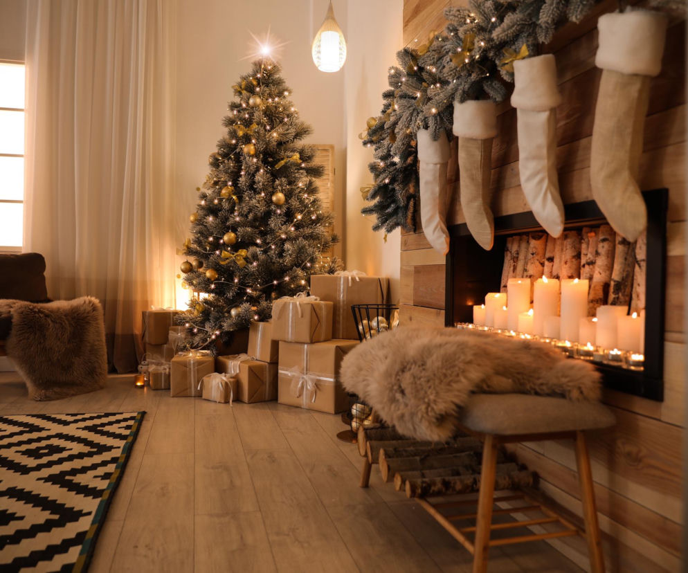 Przygotuj salon na święta. Najciekawsze pomysły na aranżację wnętrza