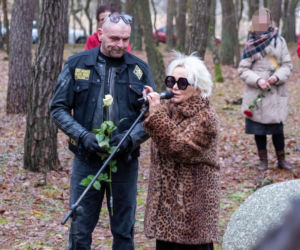 Małgorzata Ostrowska żegna męża. Wzruszające zdjęcia z pogrzebu!