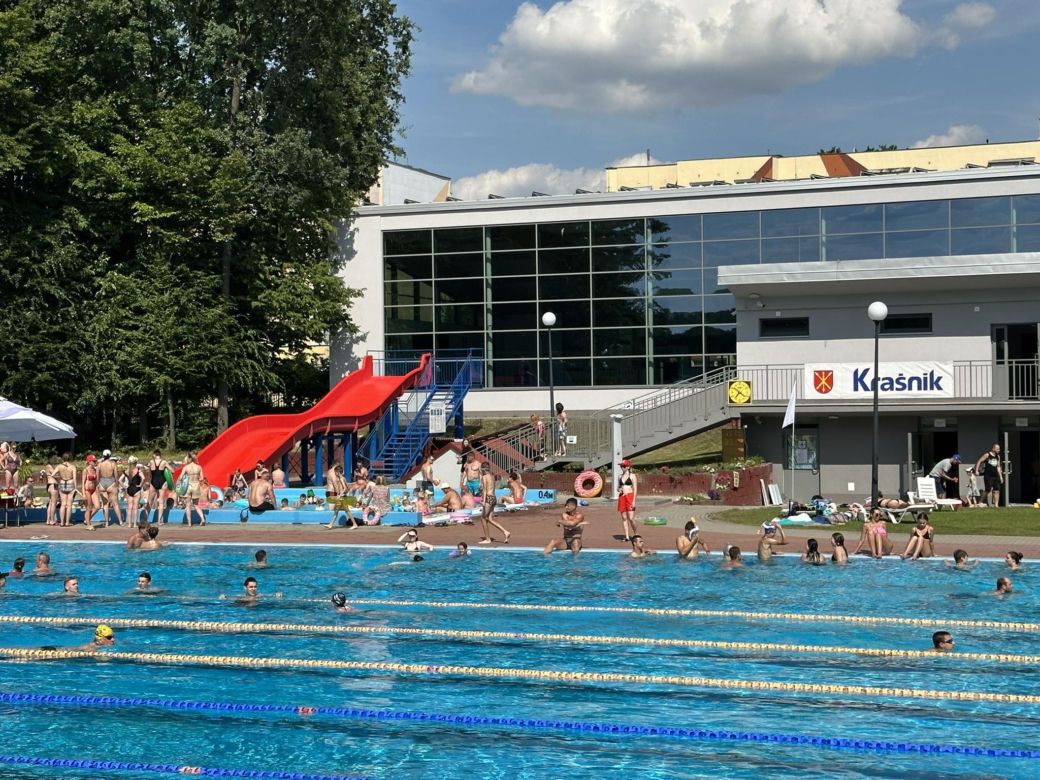 Odkryty basen w Kraśniku