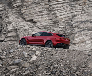 Aston Martin DBX (2020)