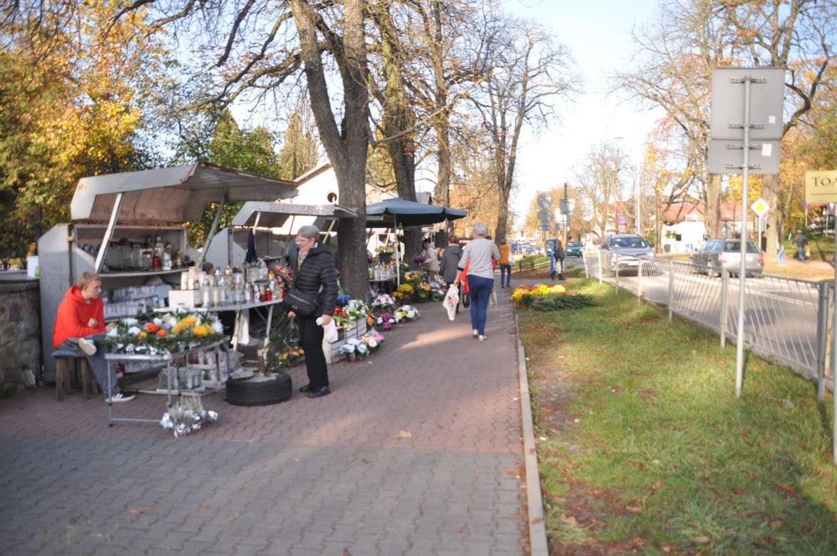 Przygotowania do Wszystkich Świętych 2023 w Kielcach