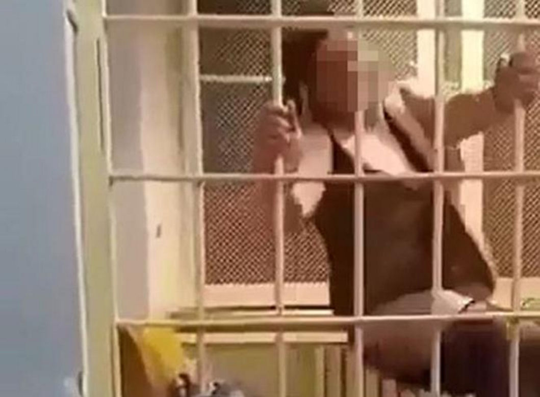 Striptiz w areszcie. Konsekwencje dla policjantów