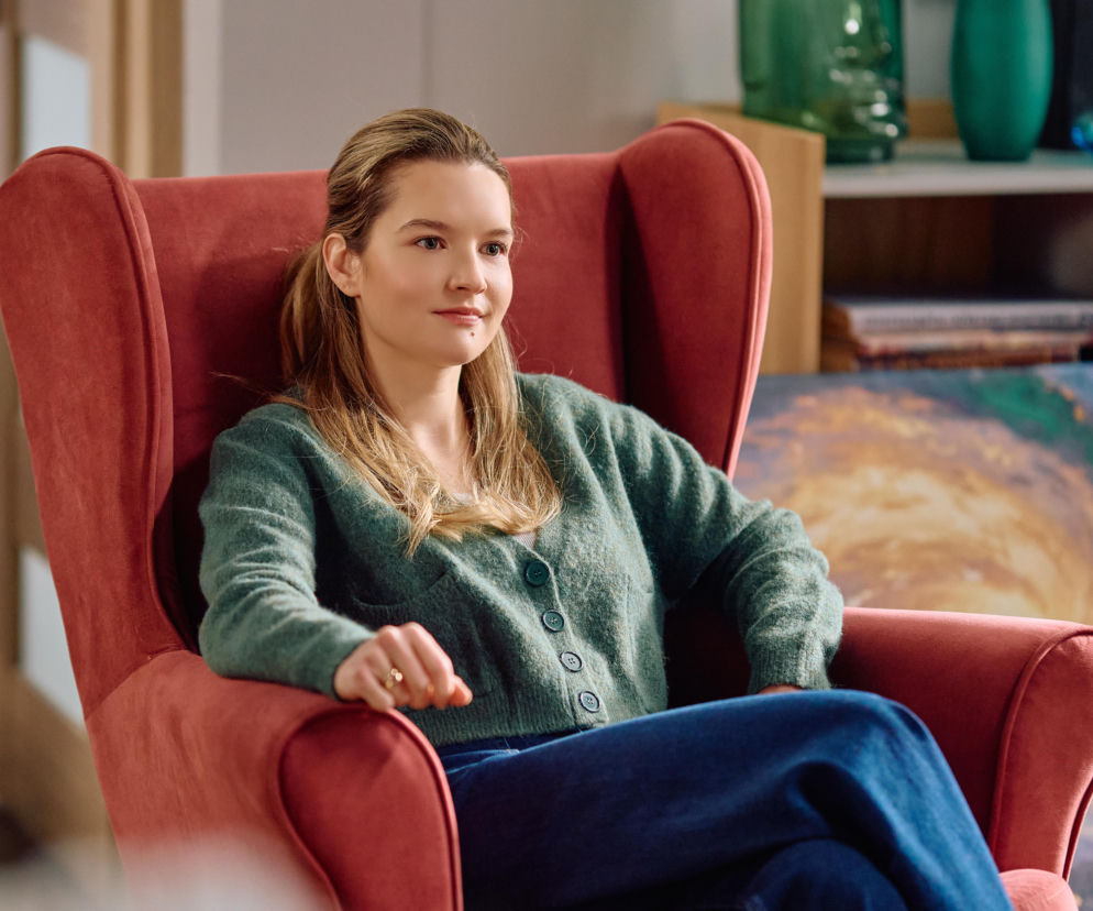 Na Wspólnej, odcinek 4192: Kasia tak przekonująco gra ofiarę, że prowokuje gwałtowną reakcję Darka