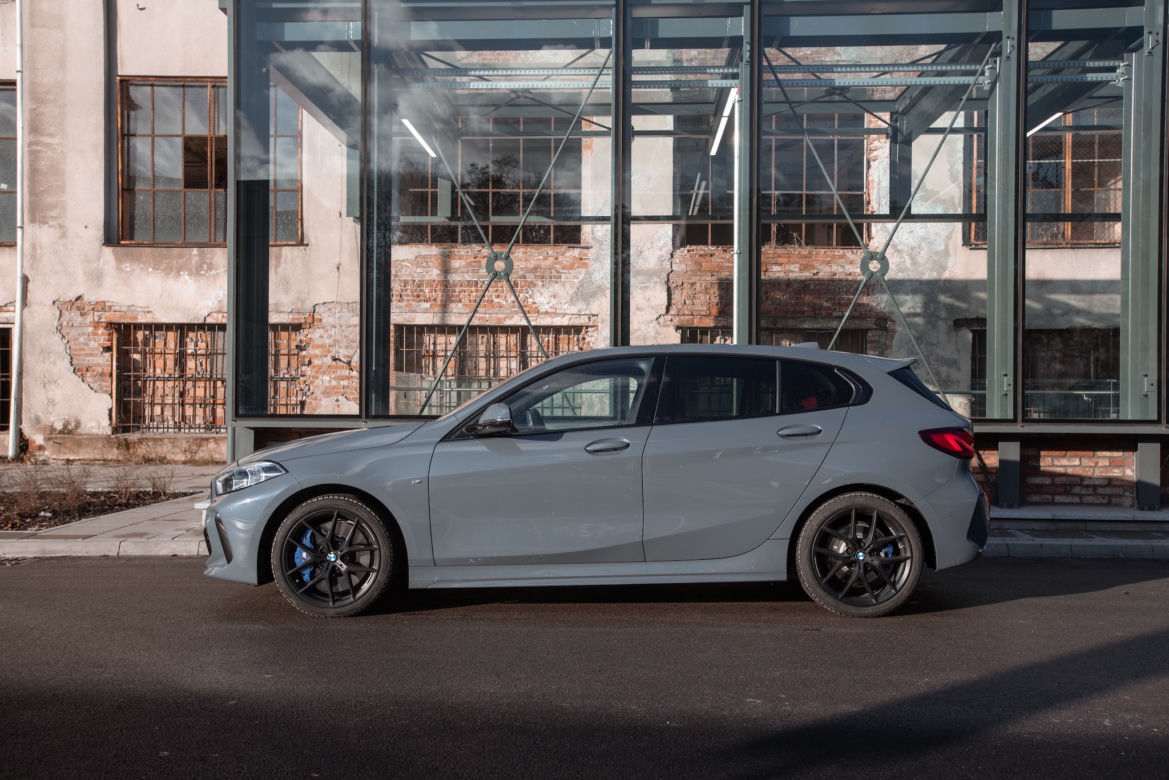 BMW 120d XDrive (F40)